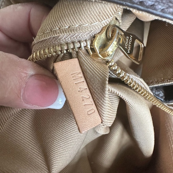 Louis Vuitton Dark Brown Monogram Shoulder Bag - Picture 7 of 12